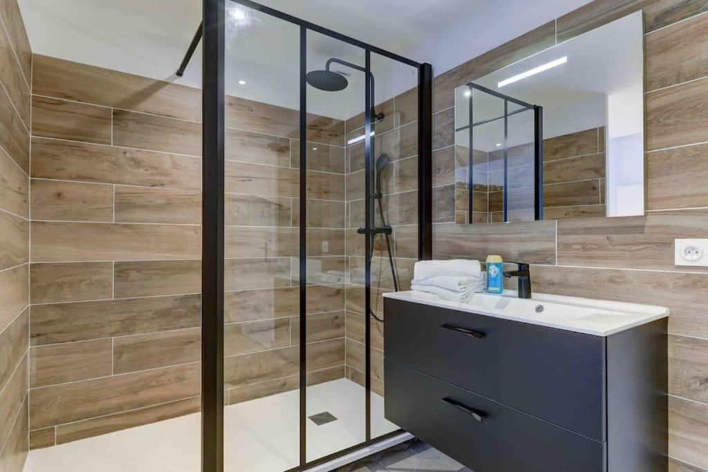 La Manufacture - Topdestination-Bourg - Centre Ville - Classe 3 Etoiles 외부 사진