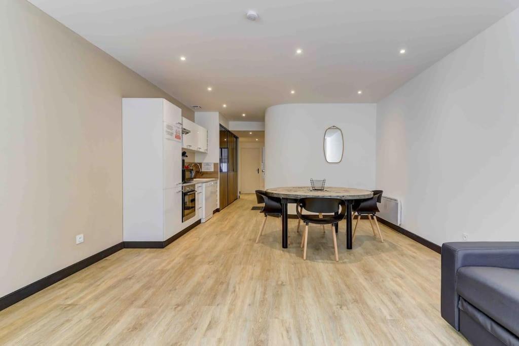 La Manufacture - Topdestination-Bourg - Centre Ville - Classe 3 Etoiles 외부 사진