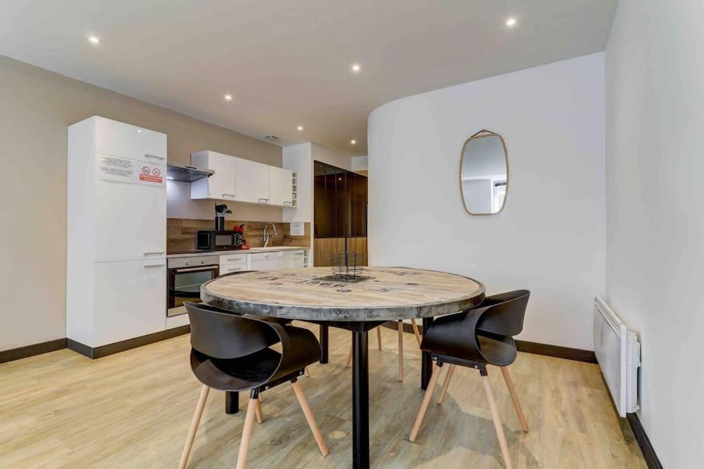 La Manufacture - Topdestination-Bourg - Centre Ville - Classe 3 Etoiles 외부 사진